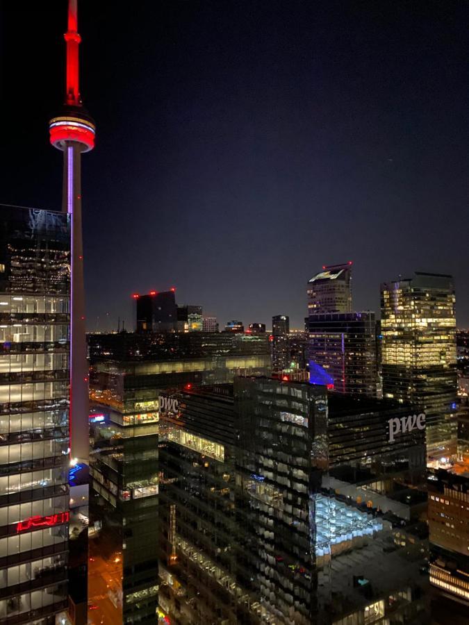 Toronto Cn Tower Maple Leaf Square Luxurious 2 Bedroom Condo المظهر الخارجي الصورة